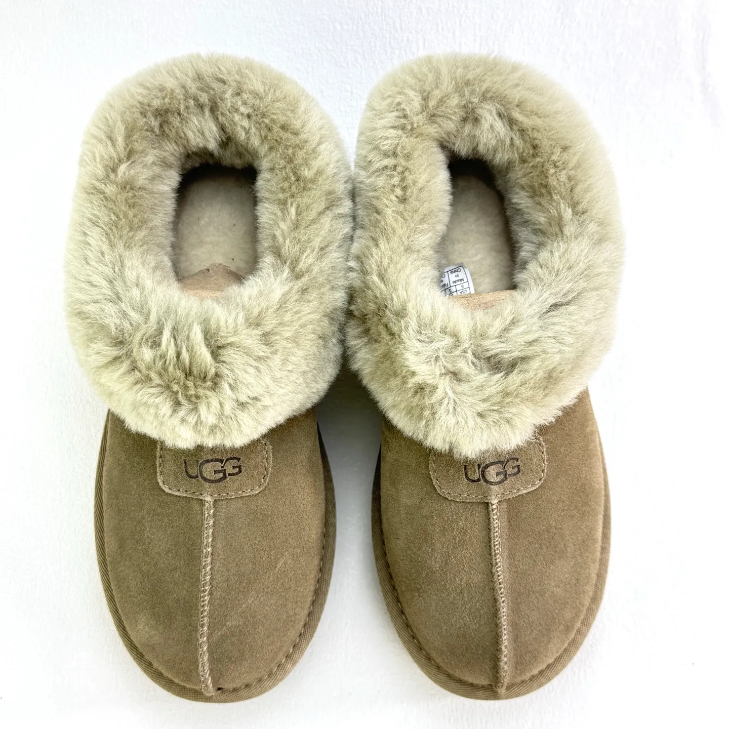 Self-pickup💰440 UGG Tatzite three-centimeter thick sole, glutinous, slip-on, easy to put on and take off, model 4810, slip-on casual fur shoes, short boots, color: maroon, reindeer, antelope brown, black, gray 𝚜𝚒𝚣𝚎: 𝟯𝟱-𝟰𝟬